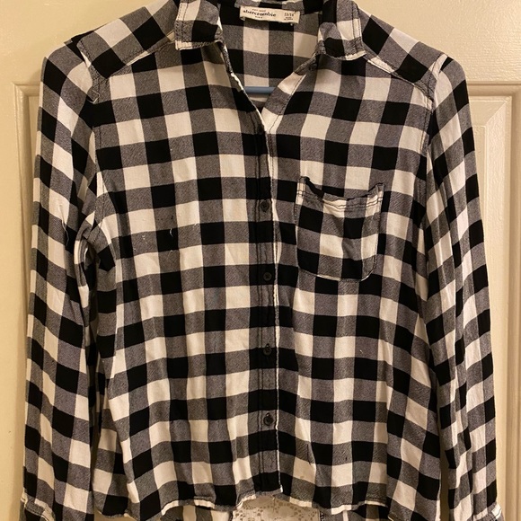 “Abercrombie Black and White Flannel with Lace” - Picture 2 of 5